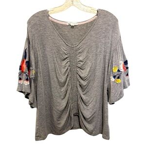 COCO + JAIMESON Gray Floral Embroidered Boho Cottagecore Top